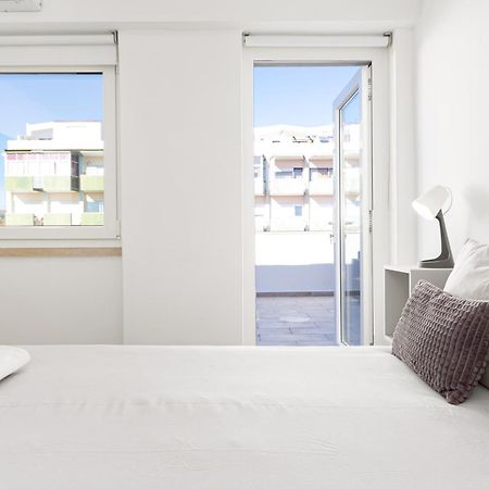 Cacilhas Riverview! ألمادا المظهر الخارجي الصورة