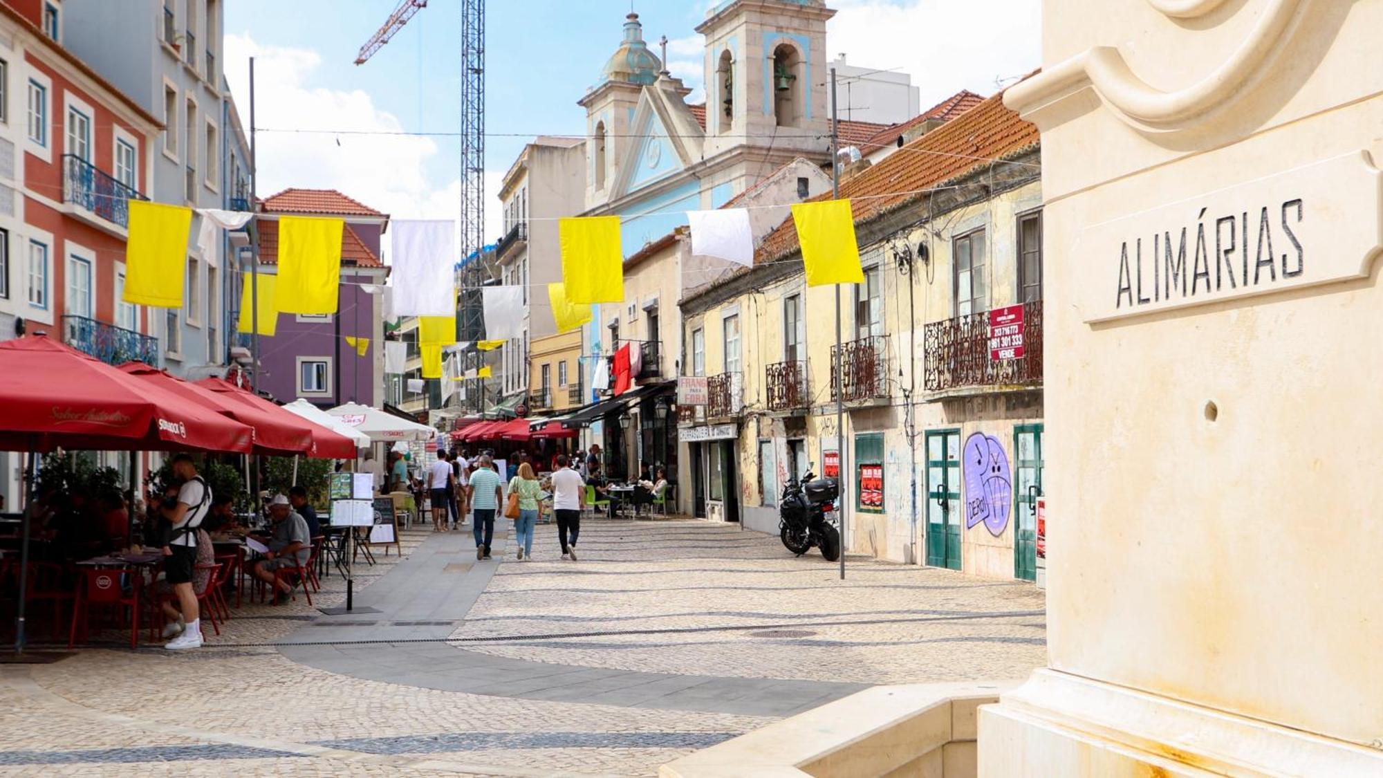 Cacilhas Riverview! ألمادا المظهر الخارجي الصورة